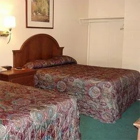 Economy Inn Express Monticello - Image 3