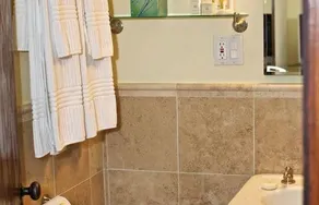 Deer Path Inn - Image 4