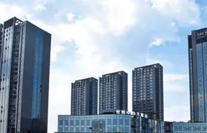 World Trade Center Hotel - Image 1