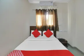 Hotel Fortune Residency by OYO Rooms - Image 2