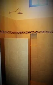 El Roble Hotel - Image 4