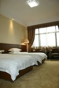 Yunfeng Grant Hotel Shanghai - Image 2