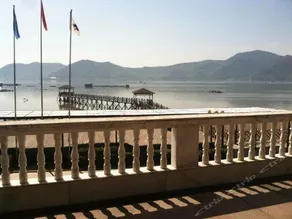 Xiangshan North Gold Coast Rest - Image 5
