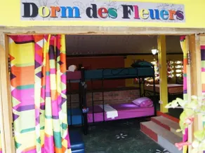 Dorm Des Fleurs Hostel - Image 4