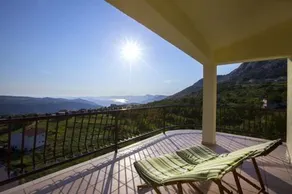 Bonavia Seaview Holiday Home - Image 4