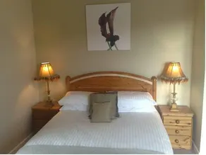 Debarra Lodge - Image 2