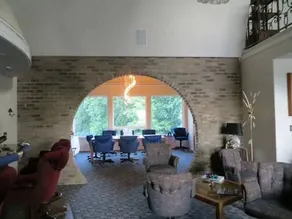 Chateau AltraVista Bed and Breakfast - Image 2