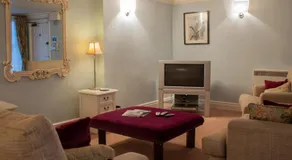 Franklins Apartments - Image 3