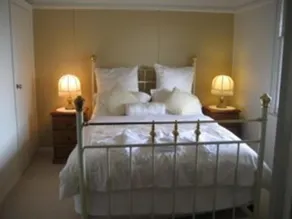 Bloomsbury Cottage - Image 4