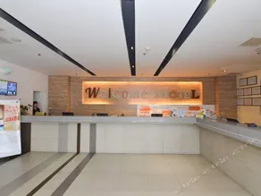 Home Inn Qingdao Laixi Yantai Road Yuehu Park - Image 3
