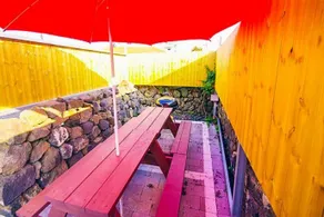 Jeju Rainbow House - Image 2