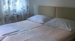 Kleine Ferienwohnung mit Garten - Image 4