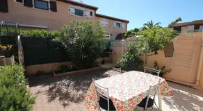 Belle villa 4 couchages a 800 m de la plage 2 chambres terrasse parking dans residence securisee LRO - Image 3
