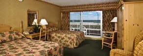 Beach Club Hotel - Image 4