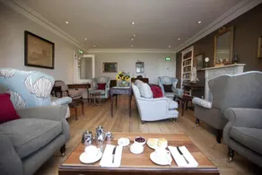 Alexandra Hotel & Restaurant - Image 4