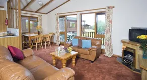 Gurnard Pines Holiday Village - Image 3