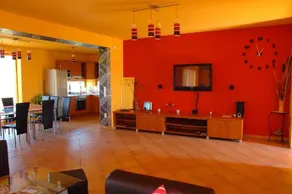 Aqua Villa - Image 2