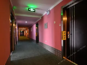 26h Dishi Kuaijie Hotel - Image 5