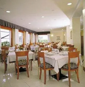 Hotel Astoria Malcesine - Image 2