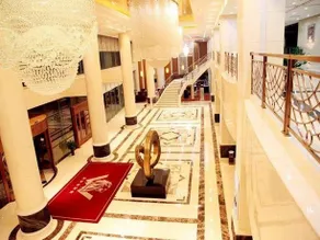 Wanfeng Grand Hotel - Image 4