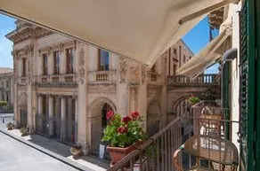 B&B Teatro - Image 1