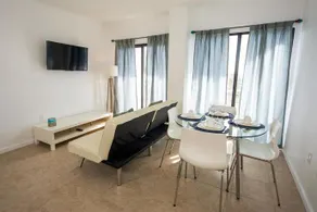 Enclave Suites by Home 2U Vacation - Image 2