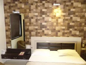 Hotel Shades Of Royal-Ahmednagar - Image 2