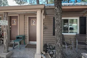 The Rustique Bungalows and Boutique - Image 2