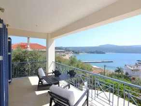 Villa in Finikounda With sea Beach - Image 4
