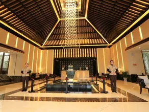 Yihe Funiu Shanju Hot Spring  Hotel - Image 5