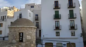A H RENTALS Apartamento Castillo - Image 5