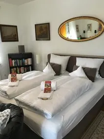 Hotel B&B Bredl In Der Villa Ballestrem - Image 4