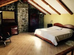 Stone House Ana - Image 5