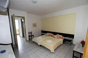Lalaria - Image 3