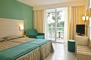 Protur Safari Park Aparthotel Sant Llorenc Des Cardassar - Image 4