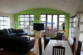 The Penthouse Sparrow's Loft - Image 2
