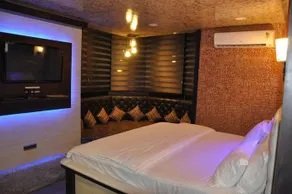 Varada Home Stay - Image 5
