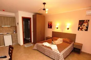 Antigone Hotel - Image 4