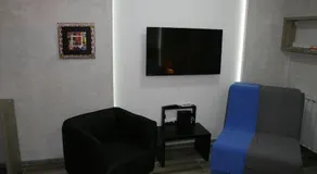Lola Apartments - Image 3