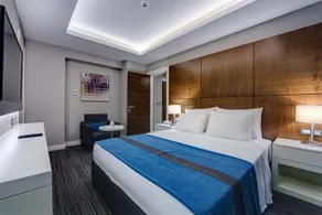 The Monard Hotel - Image 5
