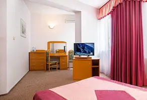 Accademia - Image 3