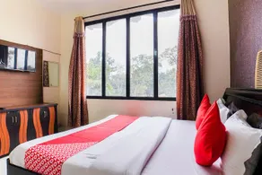 Hotel O Sandhu Hotel & Restaurant - Image 5