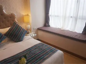 Parasol City Hotel and Residence Chengdu - Image 2