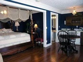 Mountain Harbor Inn Resort on the Lake - Image 5