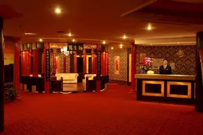 Oriental Luoma Hotel - Image 4