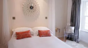 Twenty Queen Street House - Image 5