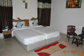 Touchwood Resort - Image 5
