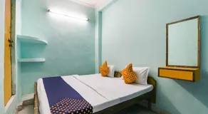 Hotel Snow White by OYO Rooms - Image 5