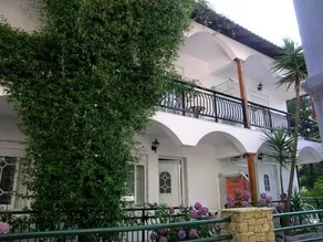 Glikadi Hotel - Image 2
