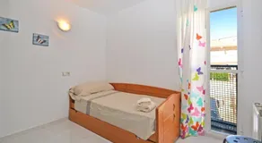 Angela House - Image 5